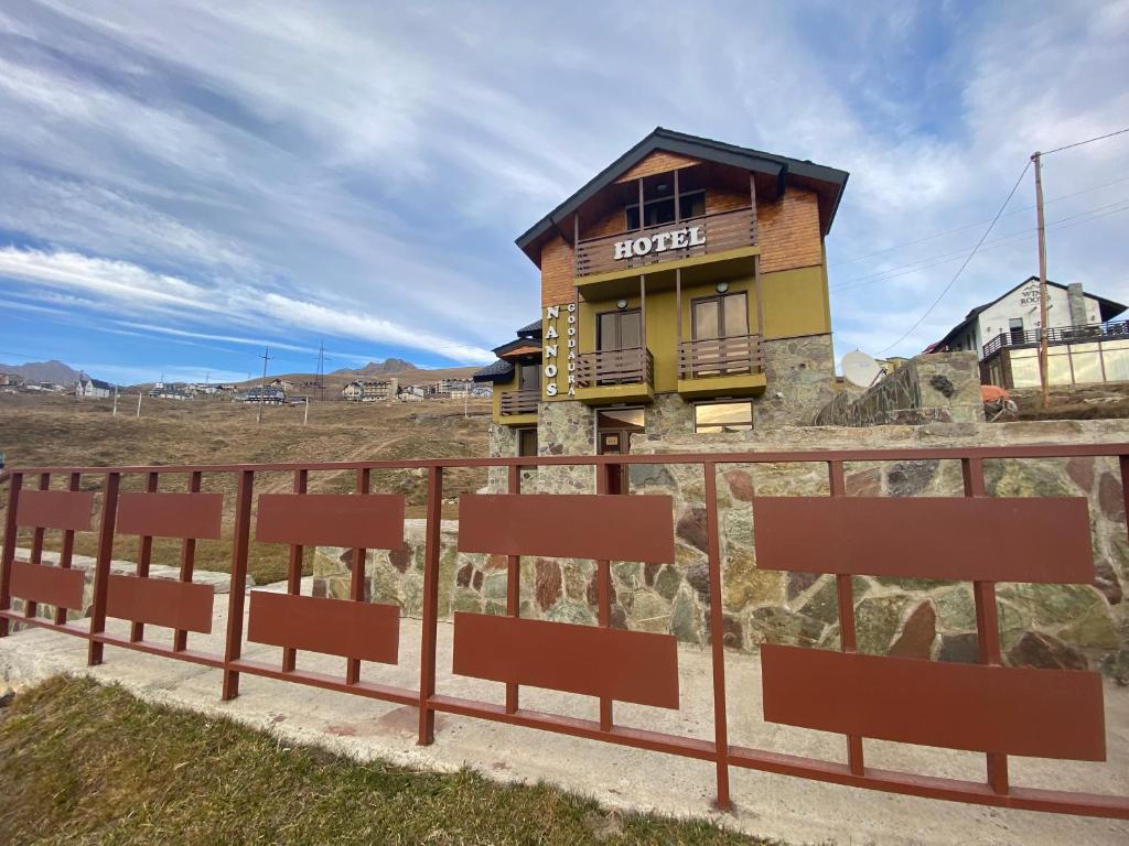 Nanos Goodaura room 2