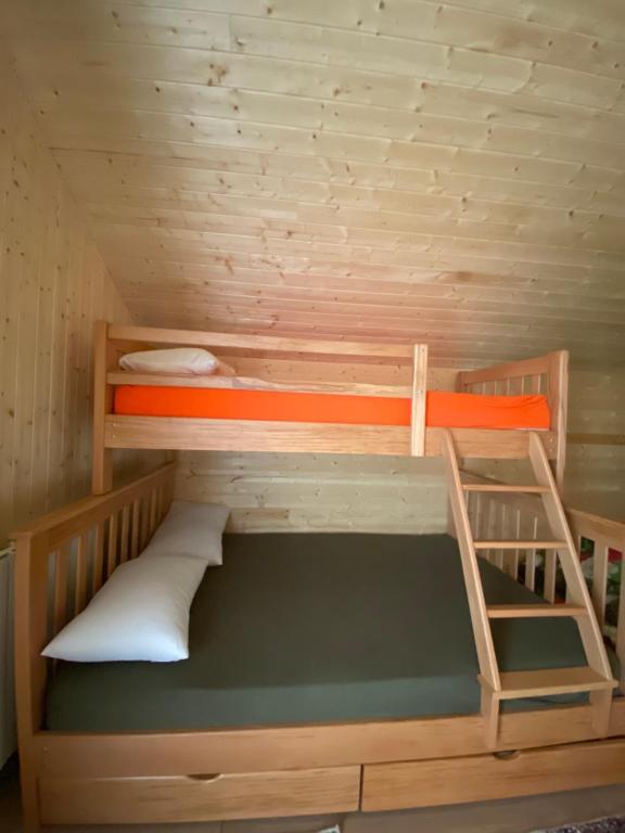 Nanos Goodaura room 5